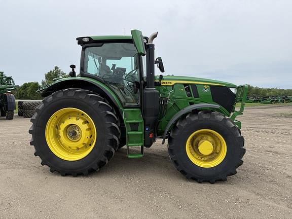 Image of John Deere 6R 175 equipment image 4