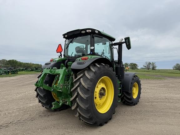 Image of John Deere 6R 175 equipment image 3
