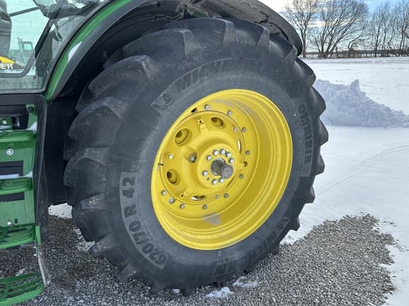 Image of John Deere 6R 175 equipment image 2