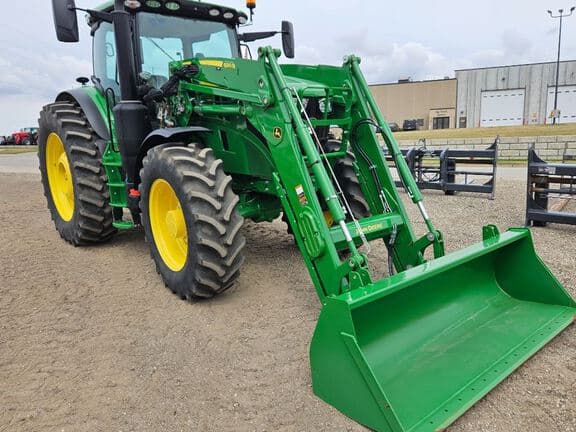 Image of John Deere 6R 175 equipment image 4