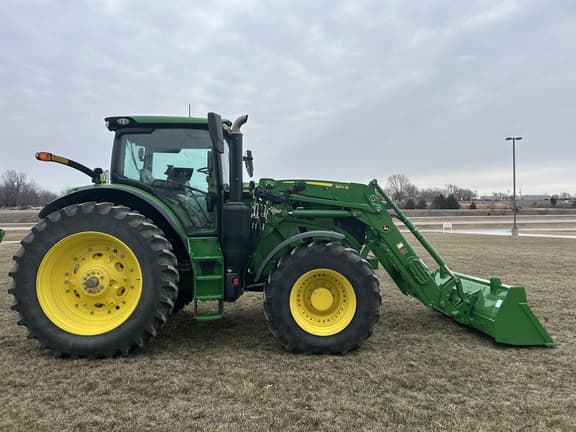 Image of John Deere 6R 175 equipment image 4