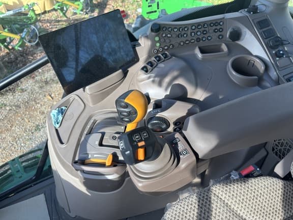 Image of John Deere 6R 175 equipment image 3