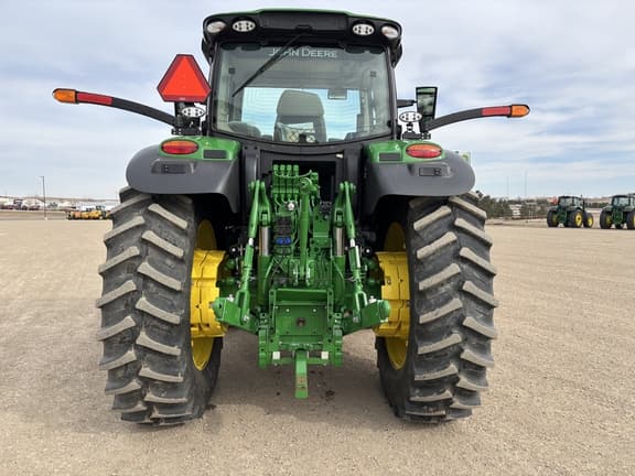 Image of John Deere 6R 195 equipment image 4