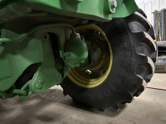Image of John Deere 6R 195 equipment image 4