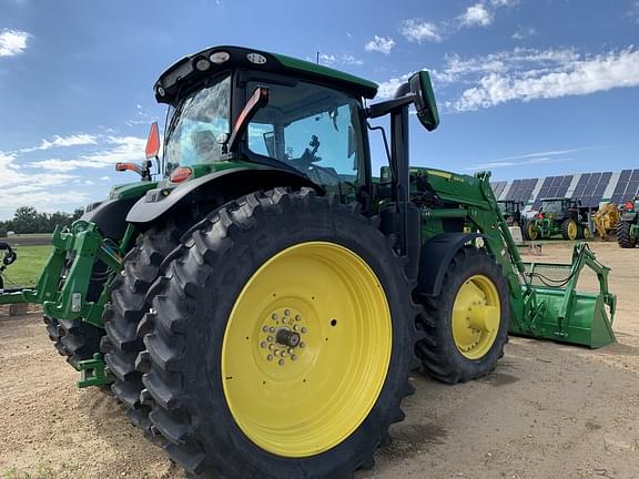 Image of John Deere 6R 195 equipment image 4