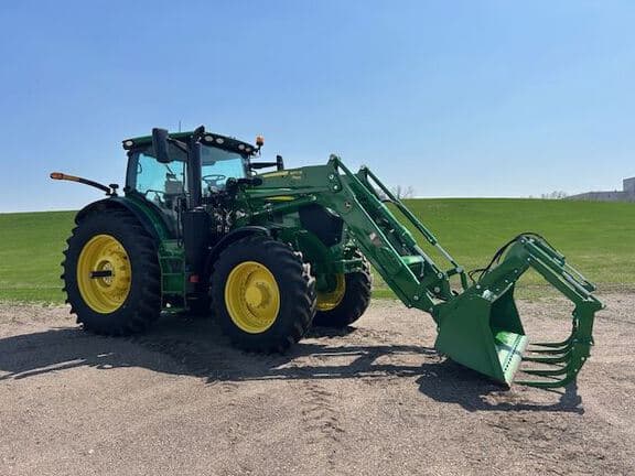 Image of John Deere 6R 195 equipment image 2