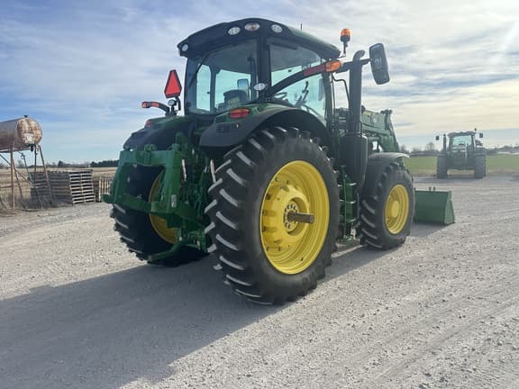 Image of John Deere 6R 195 equipment image 4