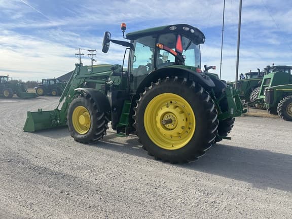 Image of John Deere 6R 195 equipment image 2