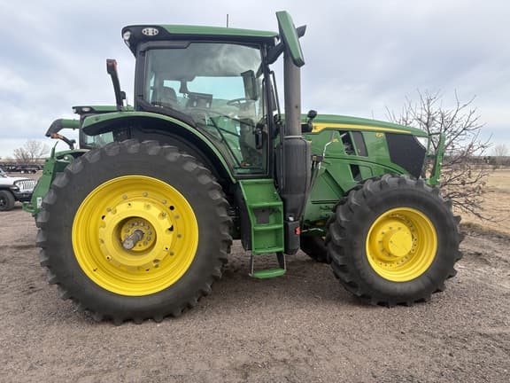 Image of John Deere 6R 195 equipment image 3