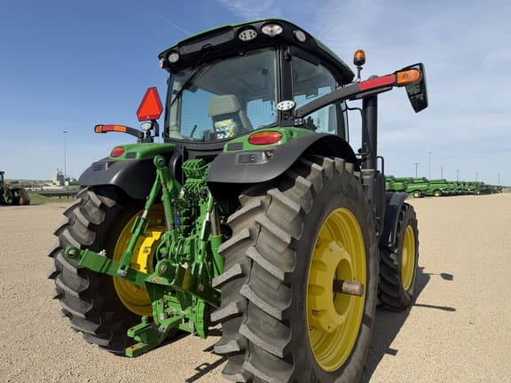 Image of John Deere 6R 195 equipment image 2
