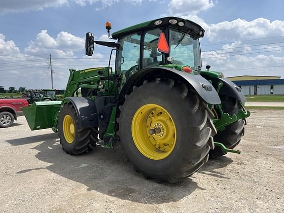 Image of John Deere 6R 195 equipment image 4