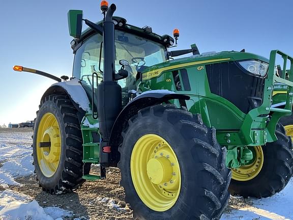 Image of John Deere 6R 195 equipment image 4