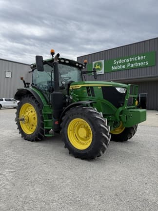 Image of John Deere 6R 215 equipment image 1