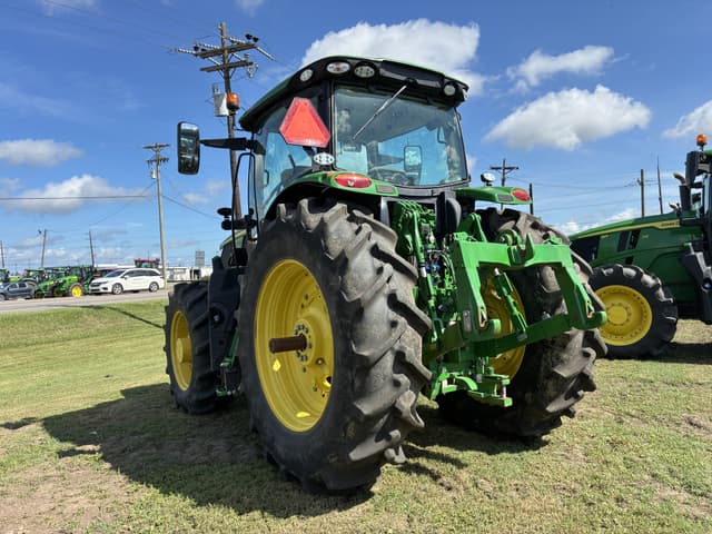 Image of John Deere 6R 215 equipment image 2