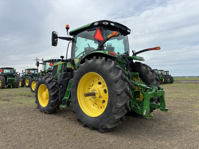 Image of John Deere 6R 215 equipment image 2