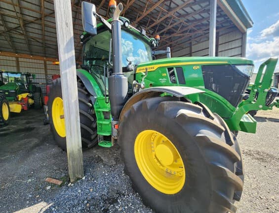 Image of John Deere 6R 215 equipment image 4