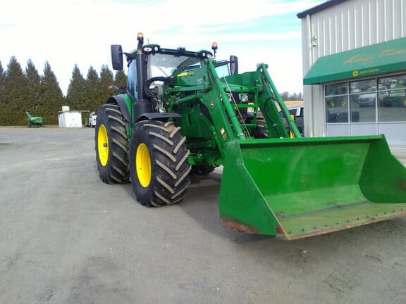 Image of John Deere 6R 215 Primary image
