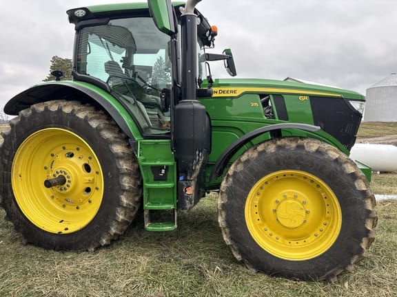 2024 John Deere 6R 215 Equipment Image0