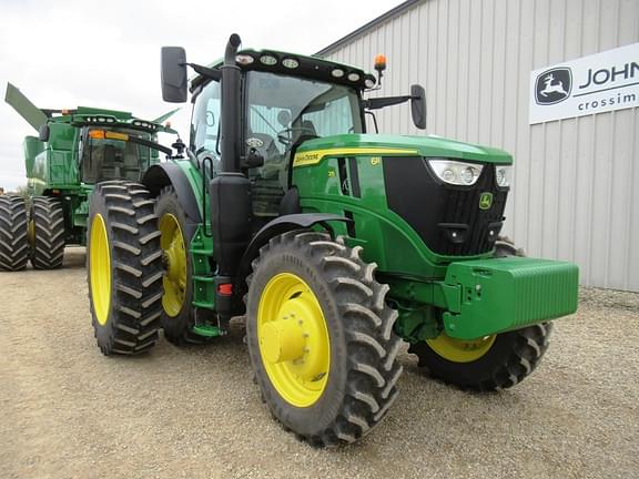 Image of John Deere 6R 215 equipment image 4