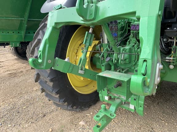 Image of John Deere 6R 215 equipment image 2