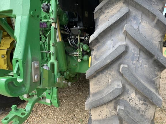 Image of John Deere 6R 215 equipment image 4