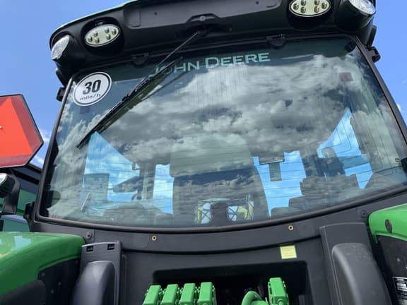 Image of John Deere 6R 215 equipment image 1