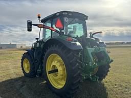 Image of John Deere 6R 215 equipment image 2