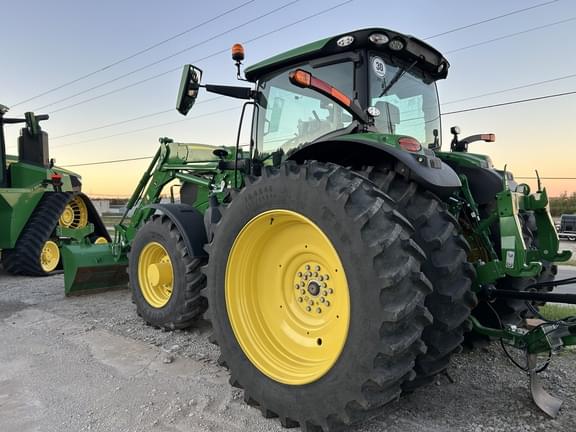 Image of John Deere 6R 215 equipment image 3