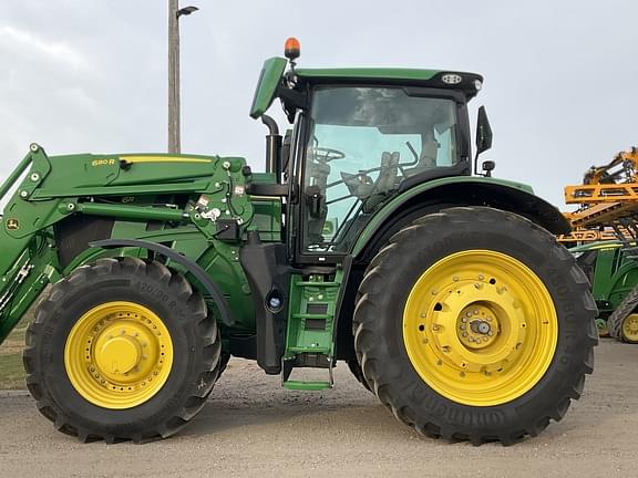 Image of John Deere 6R 215 equipment image 1