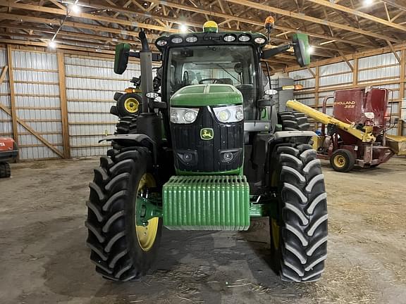 Image of John Deere 6R 215 equipment image 4