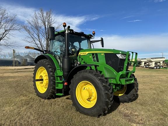 Image of John Deere 6R 215 equipment image 1