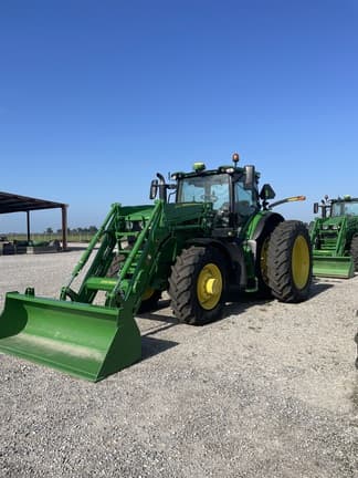 Image of John Deere 6R 215 equipment image 2