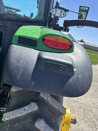 Image of John Deere 6R 215 equipment image 2