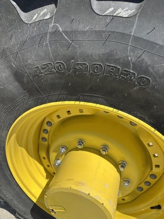 2024 John Deere 6R 215 Equipment Image0