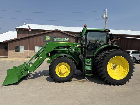 Image of John Deere 6R 215 equipment image 4