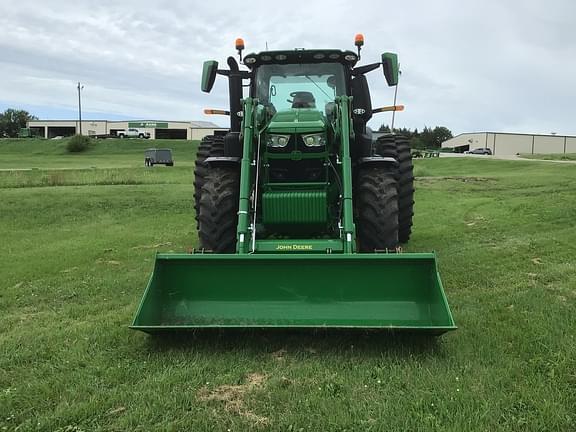 Image of John Deere 6R 230 equipment image 1