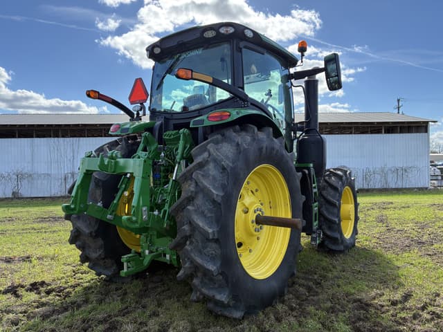 Image of John Deere 6R 230 equipment image 4