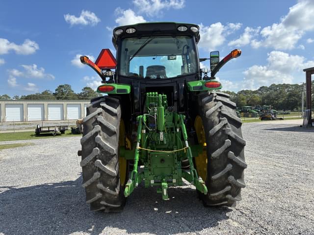 Image of John Deere 6R 230 equipment image 3