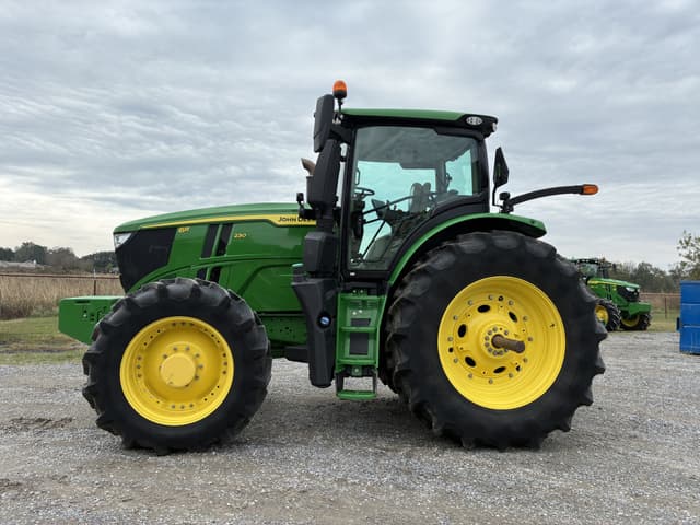 Image of John Deere 6R 230 equipment image 1