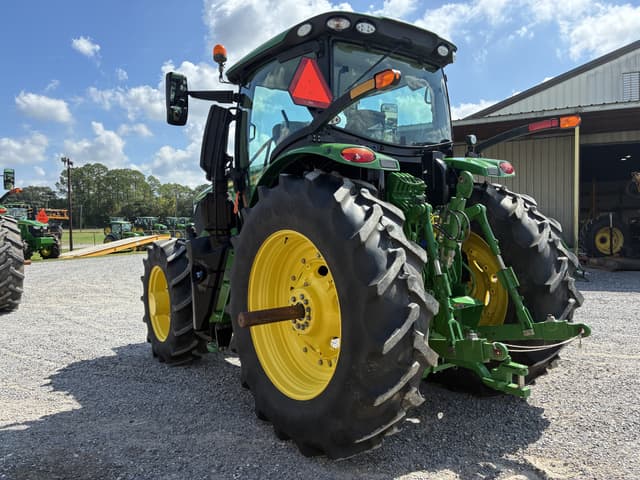 Image of John Deere 6R 230 equipment image 2