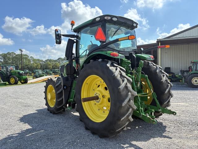 Image of John Deere 6R 230 equipment image 2