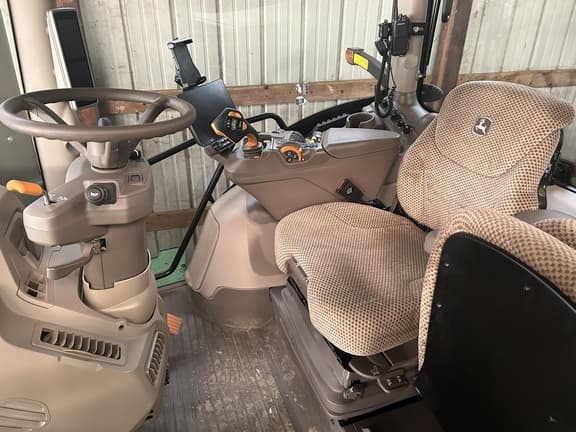 Image of John Deere 6R 250 equipment image 2