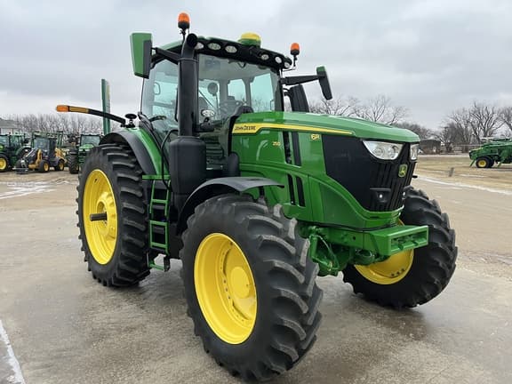 Image of John Deere 6R 250 equipment image 2
