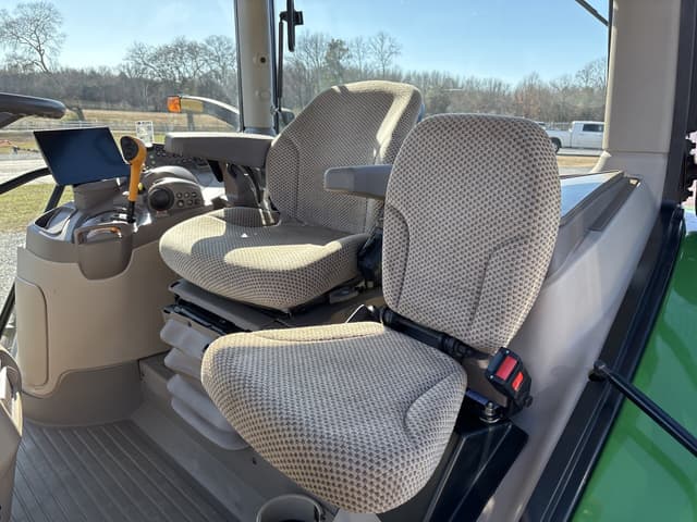 Image of John Deere 6R 155 equipment image 2