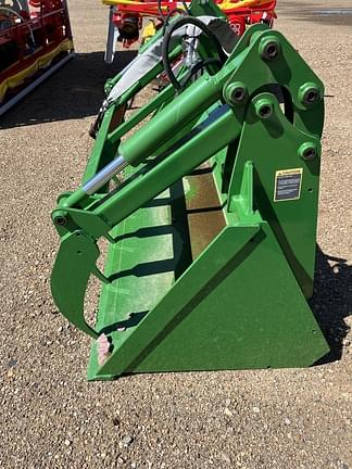 Image of John Deere Bucket Grapple equipment image 4