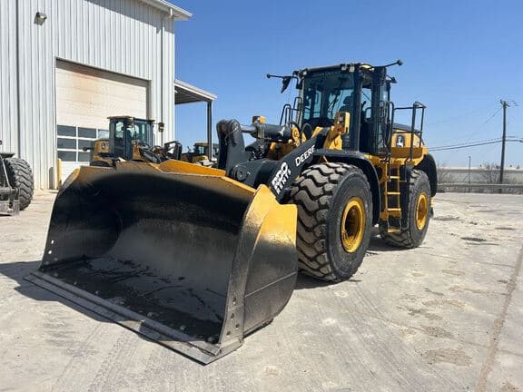 Image of John Deere 744P Primary image