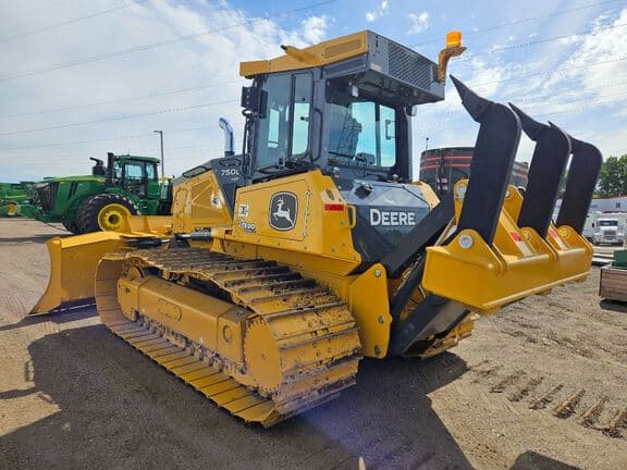 Image of John Deere 750L LGP equipment image 1