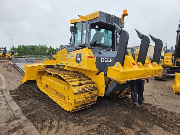 Image of John Deere 750L LGP equipment image 2