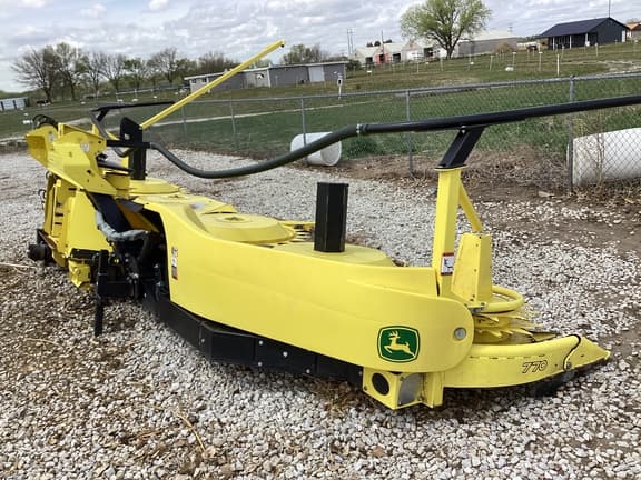 Image of John Deere 770 equipment image 2