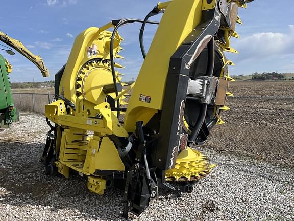 Image of John Deere 770 equipment image 2